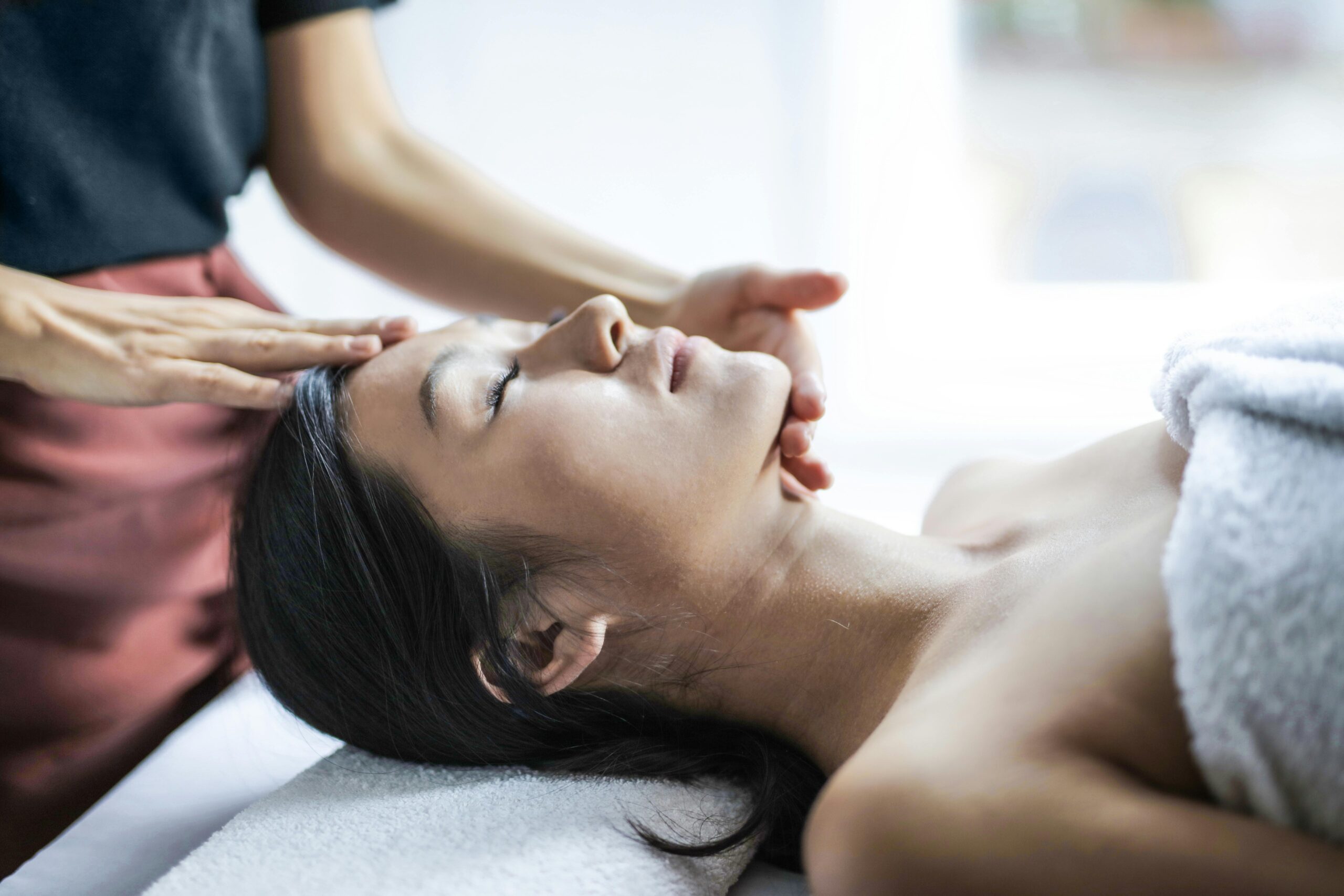 Massage de la tête relaxant